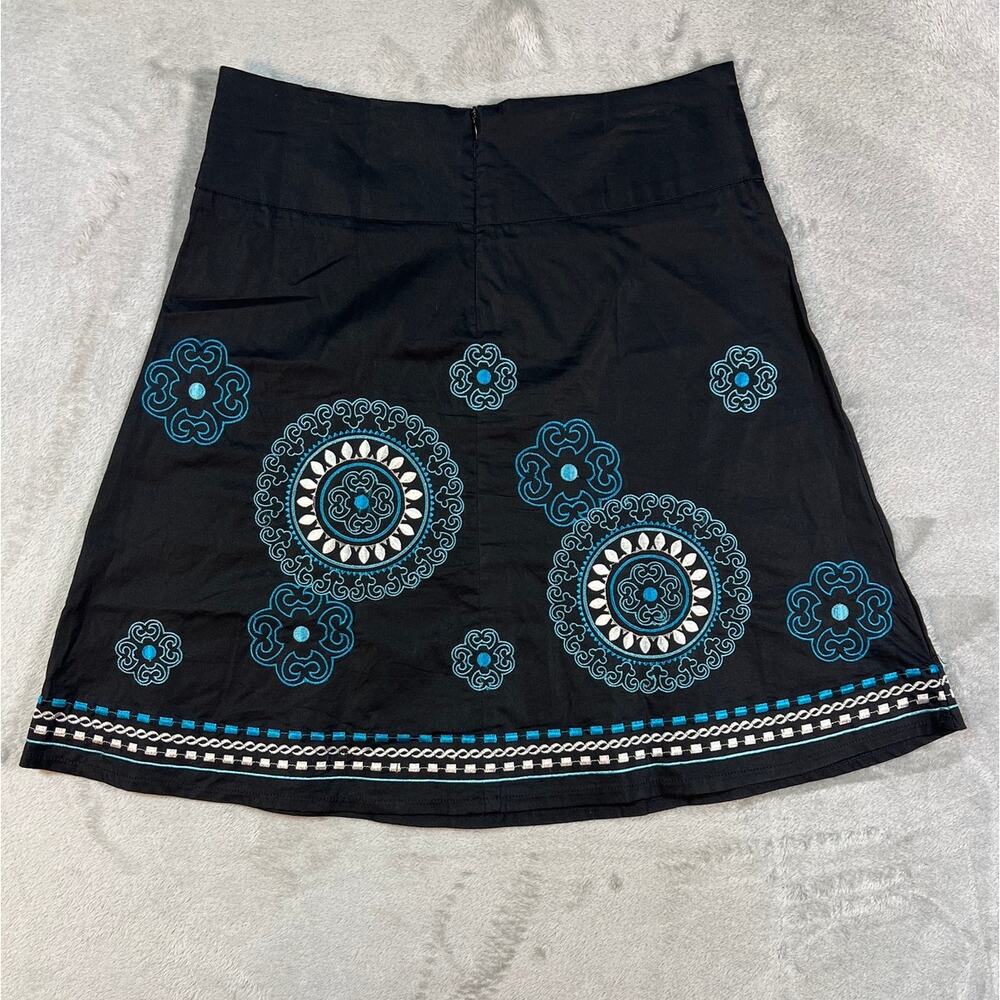 Black Embroidered Boho Mini Skirt Womens Size 3 Medium Blue Folk Whimsy Goth - Picture 4 of 7